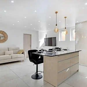 Cmg / Flandre Cosy 4p/1br Paris