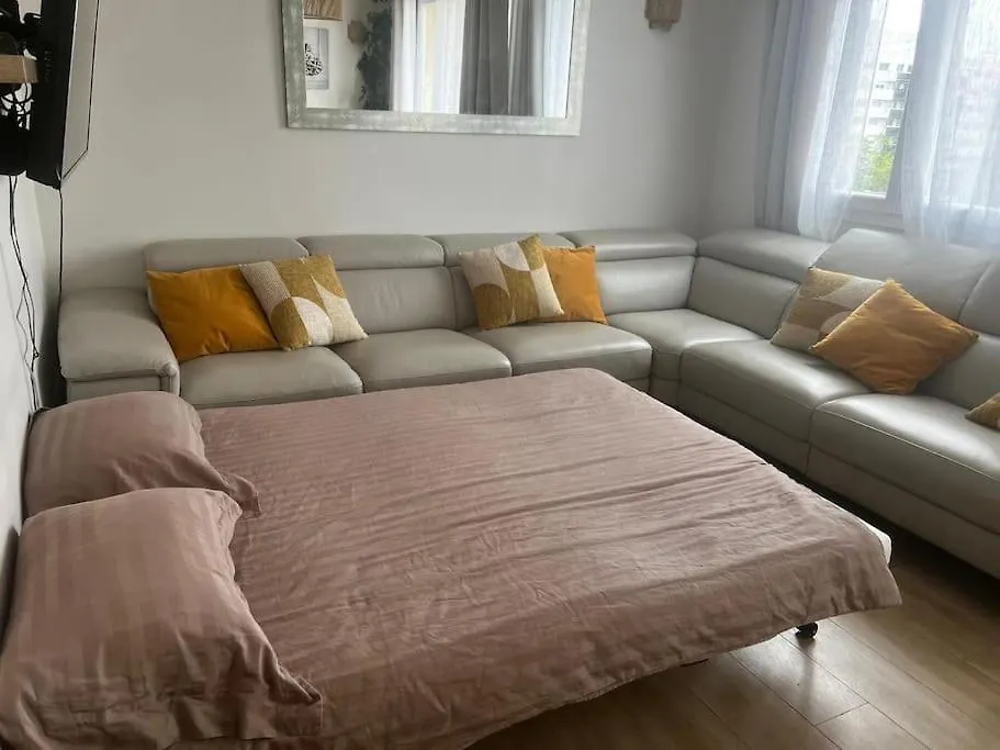 Apartment Paris - Appartement Confortable Proche Canal Ourcq