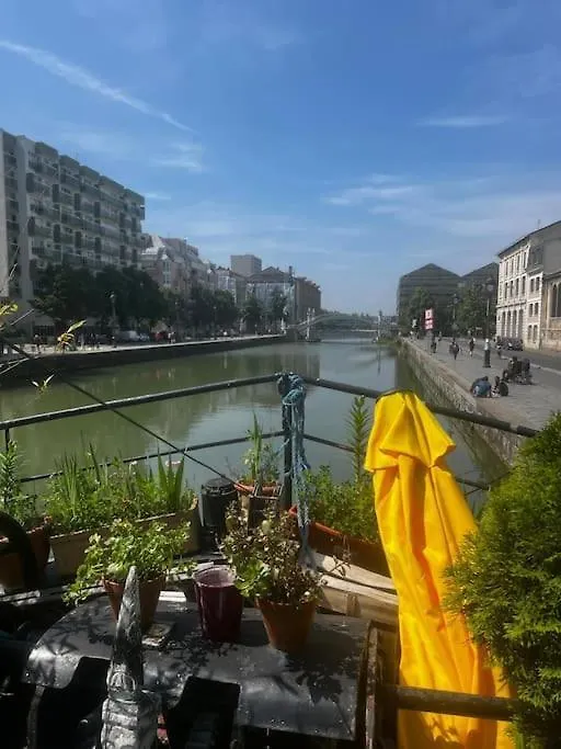 Apartment Paris - Appartement Confortable Proche Canal Ourcq